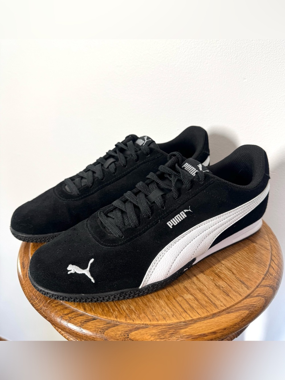 PUMA Bella Donna Speed Cat Suede Black Low Profile Sneaker Shoes Women’s Size 9 - Picture 2 of 14